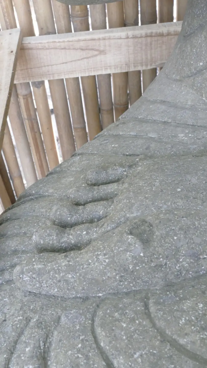  Product image 7 of the product “Seated Buddha, 209cm high, natural green ”